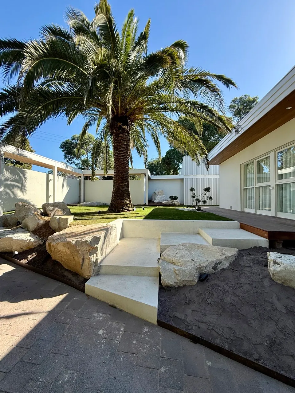 Renovated Ivanhoe East home with new courtyard steps and landscaping