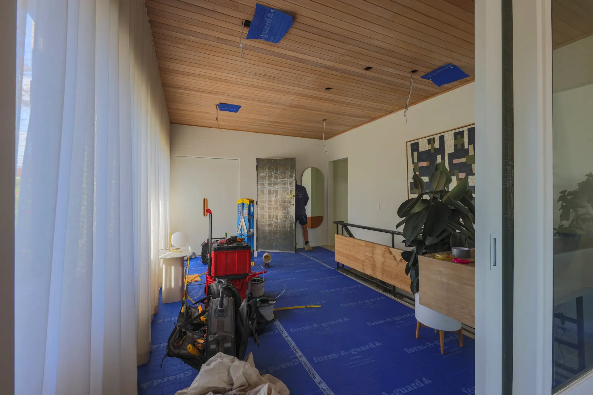 Ivanhoe East interior