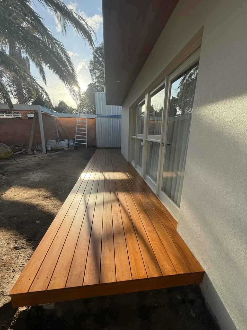 Timber alfresco with a glazed roof